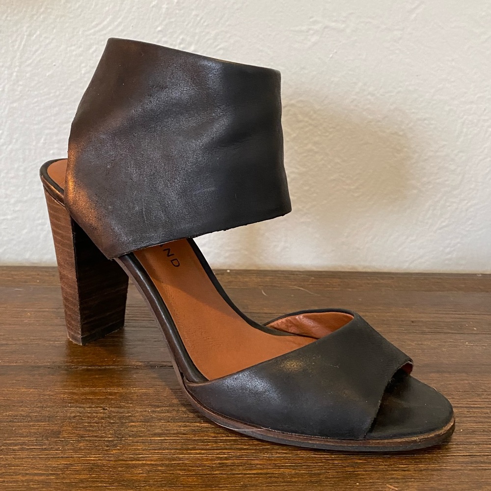 Lucky Brand Womens 6.5 Block Heels